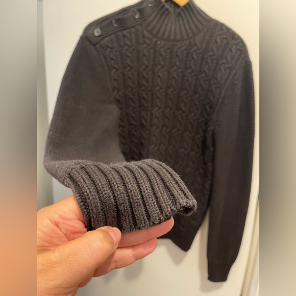 Calvin Klein black knit mock sweater. Size small - Picture 6 of 8